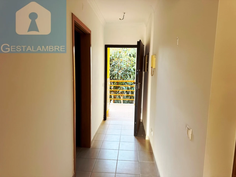 Apartamento T2 para Venda em Guia Foto 10