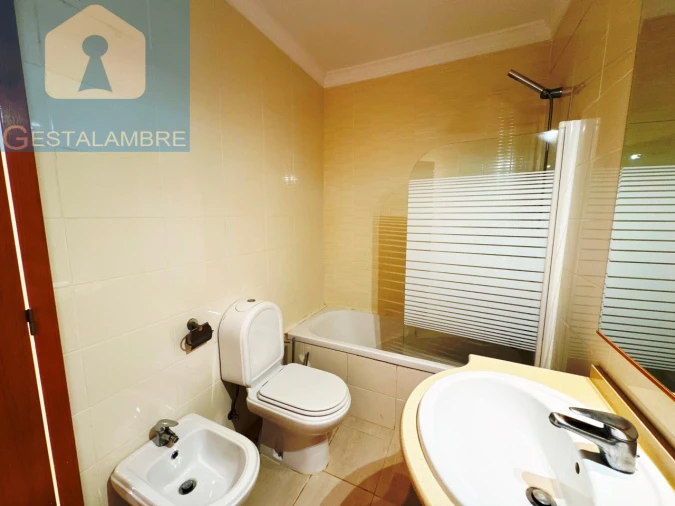 Apartamento T2 para Venda em Guia Foto 19