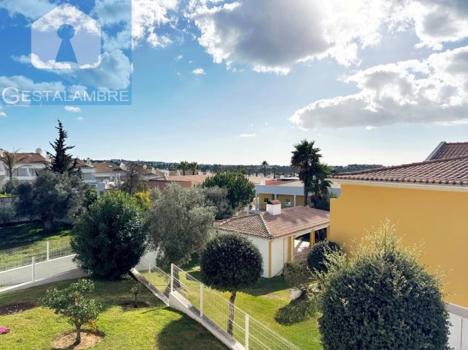 Apartamento T2 para Venda em Guia Foto 32