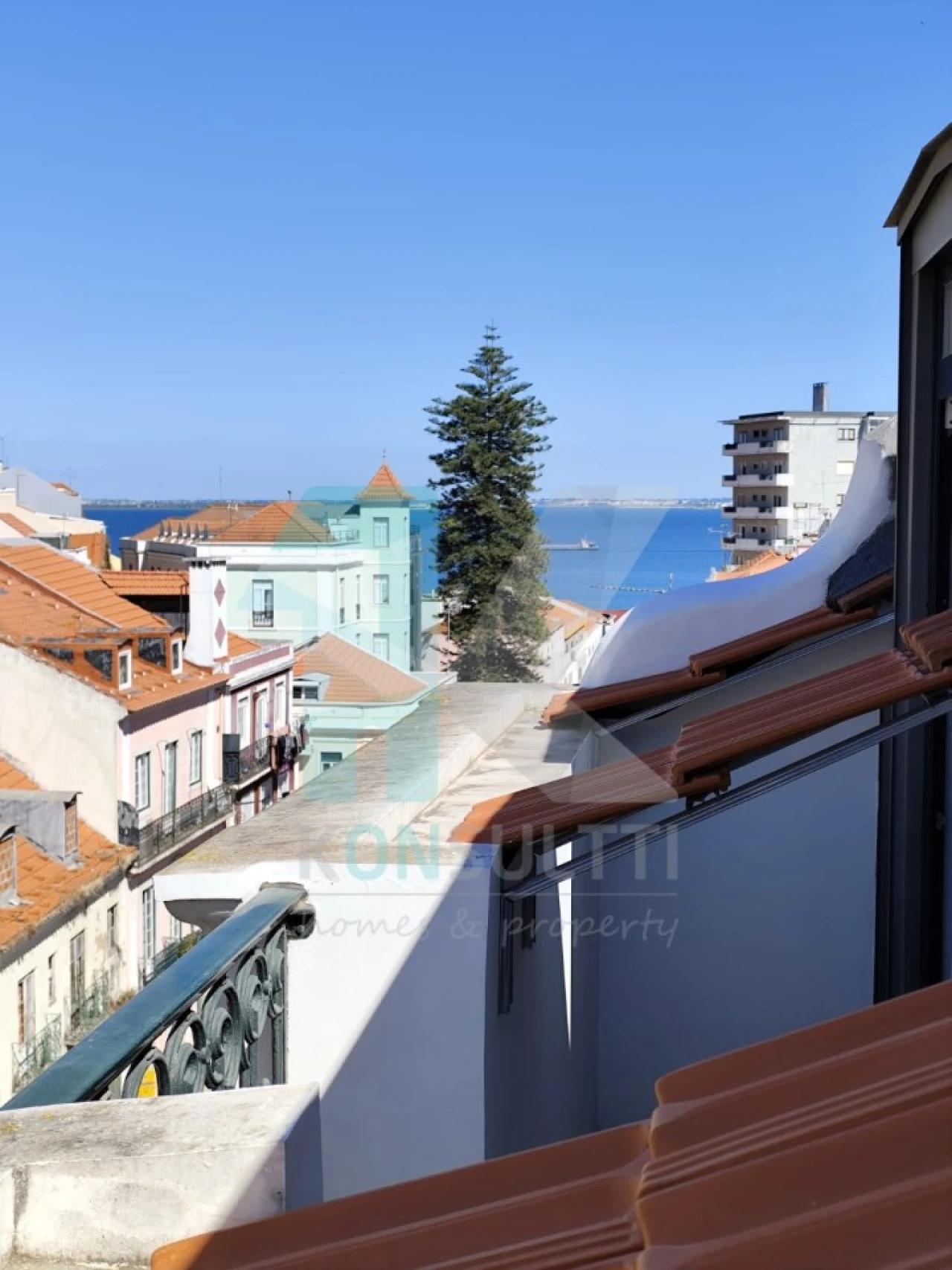 Apartamento T2 para Venda em São Vicente Foto 1