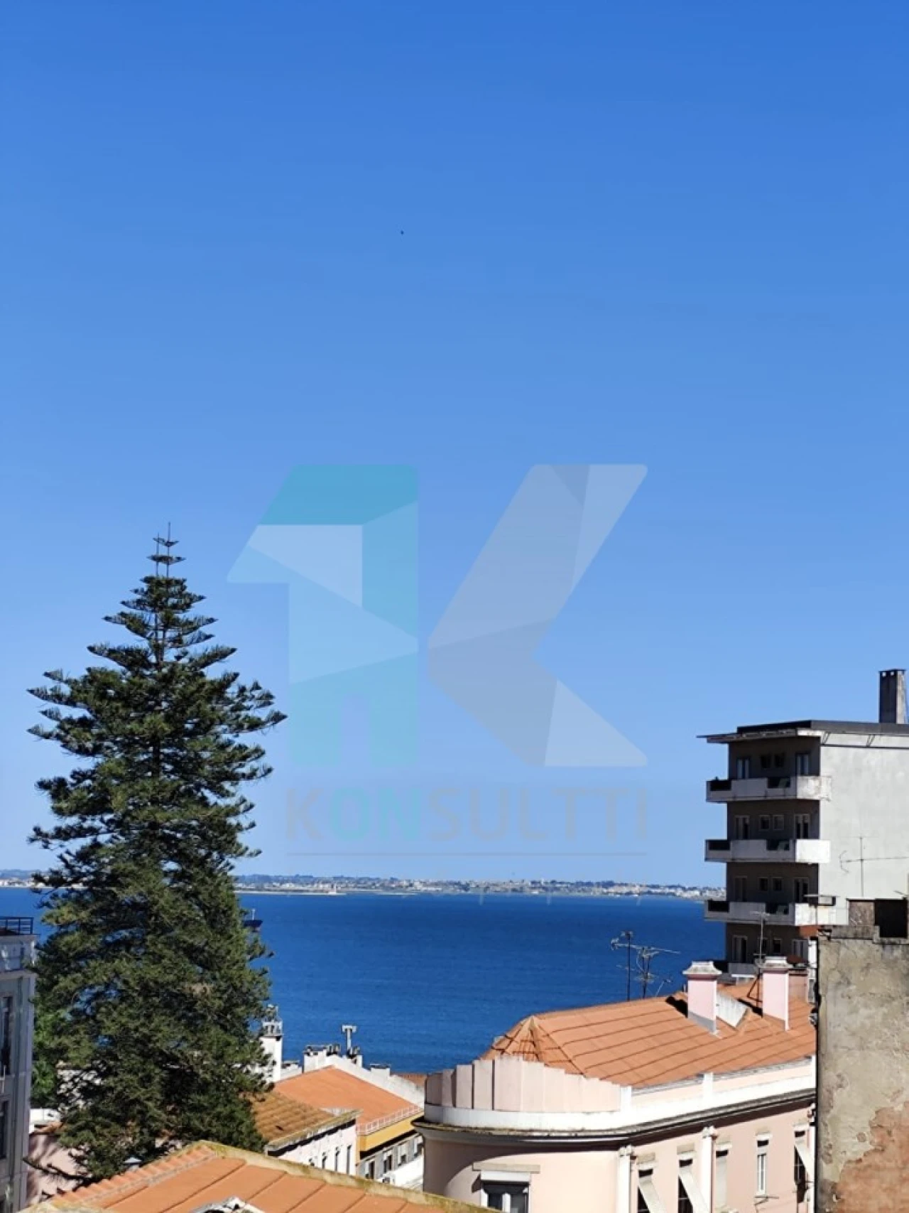 Apartamento T2 para Venda em São Vicente Foto 2
