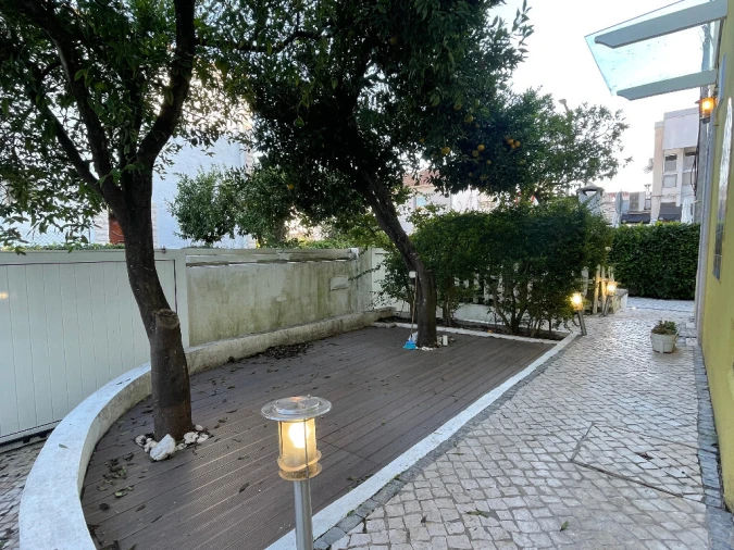 Moradia T3 para Venda em Santo Antonio dos Olivais Foto 2