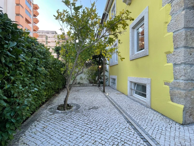 Moradia T3 para Venda em Santo Antonio dos Olivais Foto 5