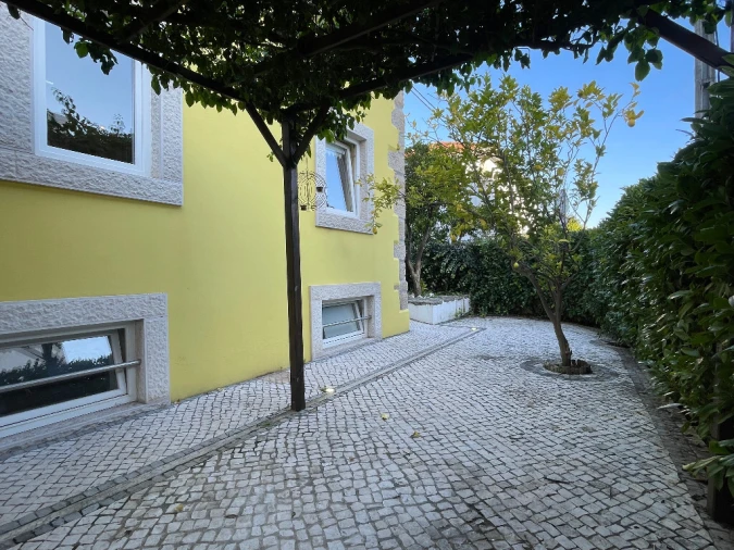 Moradia T3 para Venda em Santo Antonio dos Olivais Foto 7