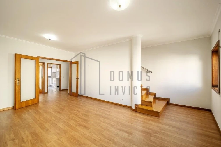 Moradia T3 para Venda em Ramalde Foto 1