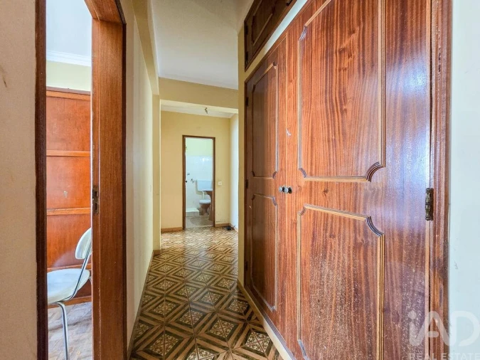 Apartamento T3 para Venda em Quarteira Foto 9