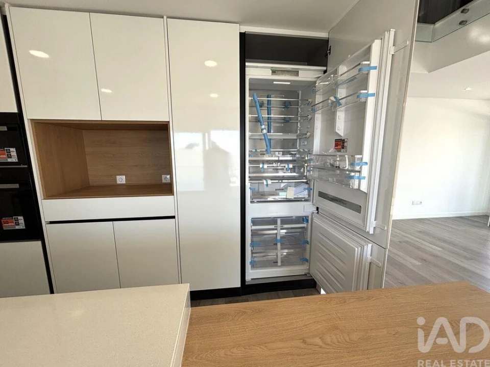 Moradia T4 para Venda em Corroios Foto 7