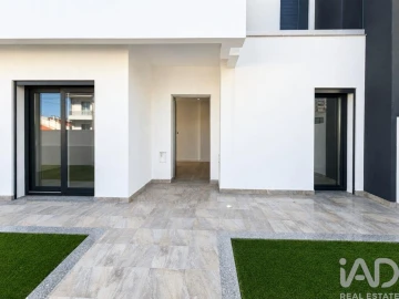 Moradia T4 para Venda em Corroios