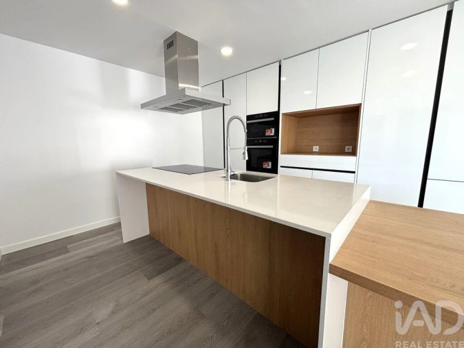 Moradia T3 para Venda em Corroios Foto 6