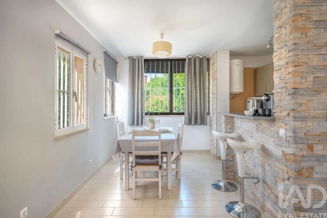 Apartamento T1 para Venda em Quarteira Foto 6