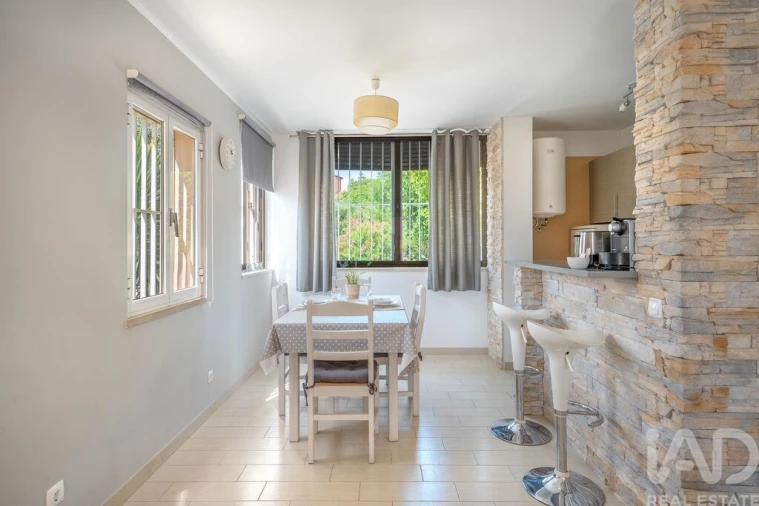 Apartamento T1 para Venda em Quarteira Foto 7