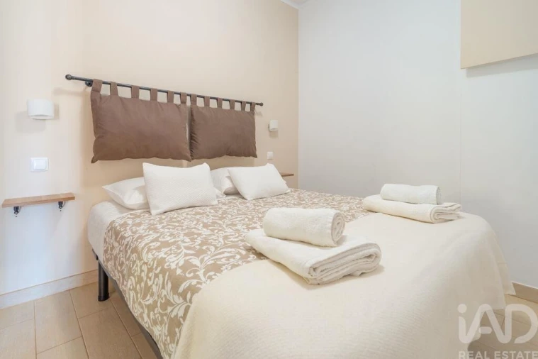 Apartamento T1 para Venda em Quarteira Foto 11