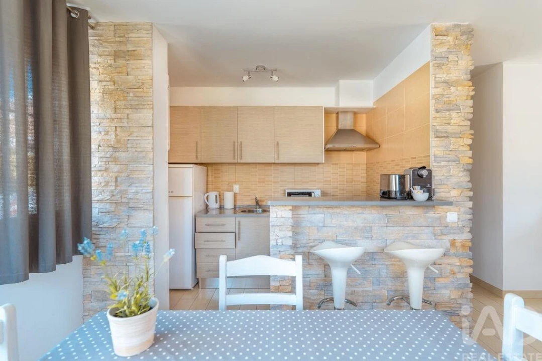 Apartamento T1 para Venda em Quarteira Foto 1