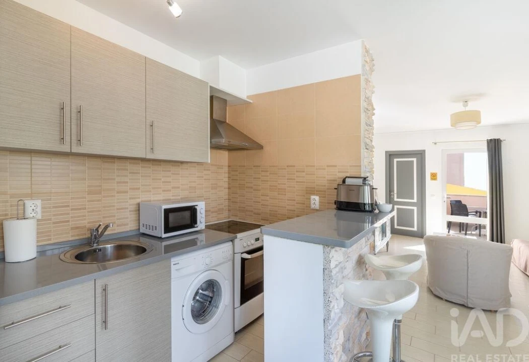 Apartamento T1 para Venda em Quarteira Foto 5
