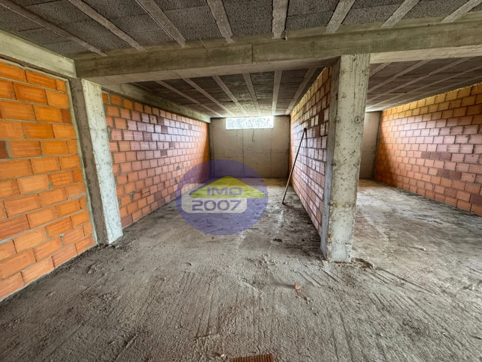 Apartamento T2 para Venda em Argoncilhe Foto 17