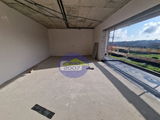 Apartamento T2 para Venda em Argoncilhe Foto 18