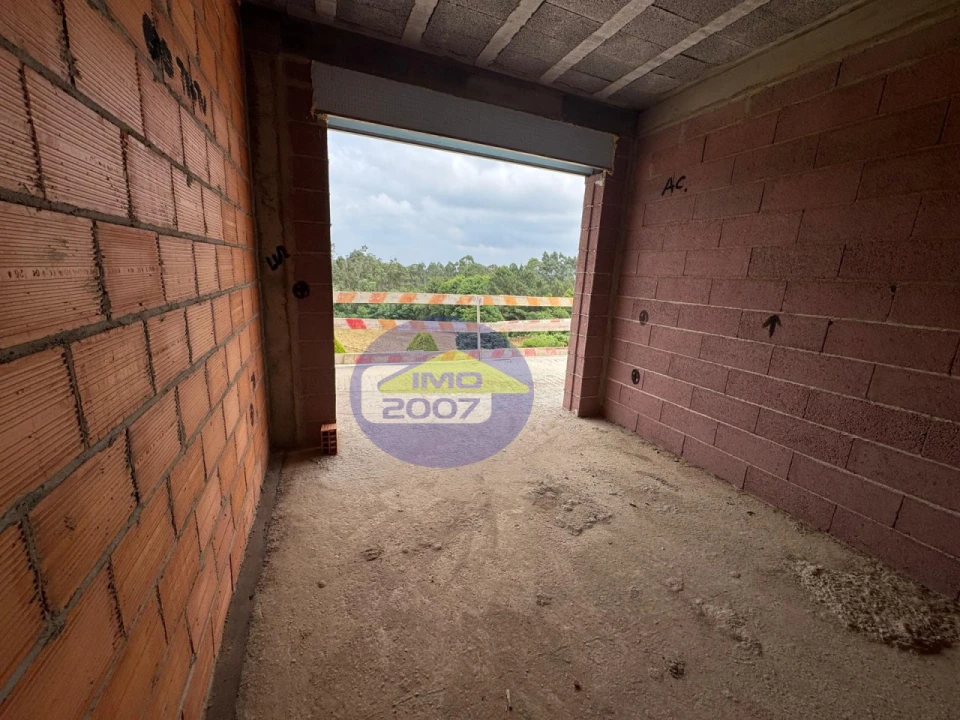 Apartamento T2 para Venda em Argoncilhe Foto 6