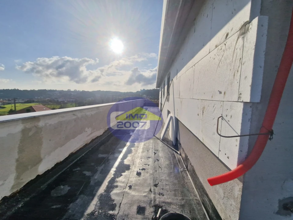 Apartamento T2 para Venda em Argoncilhe Foto 18