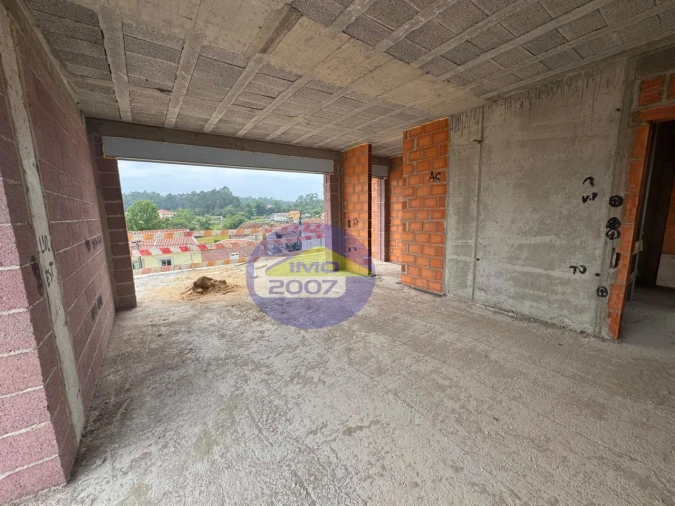 Apartamento T2 para Venda em Argoncilhe Foto 4