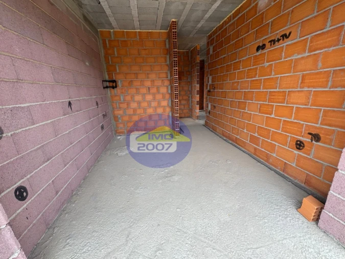 Apartamento T2 para Venda em Argoncilhe Foto 5