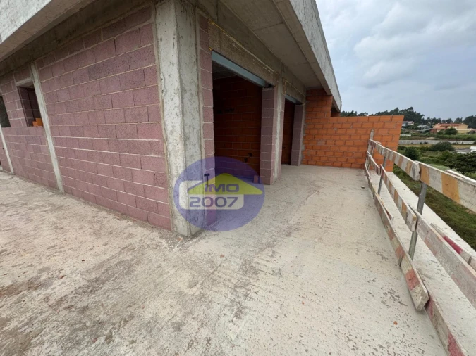 Apartamento T2 para Venda em Argoncilhe Foto 13