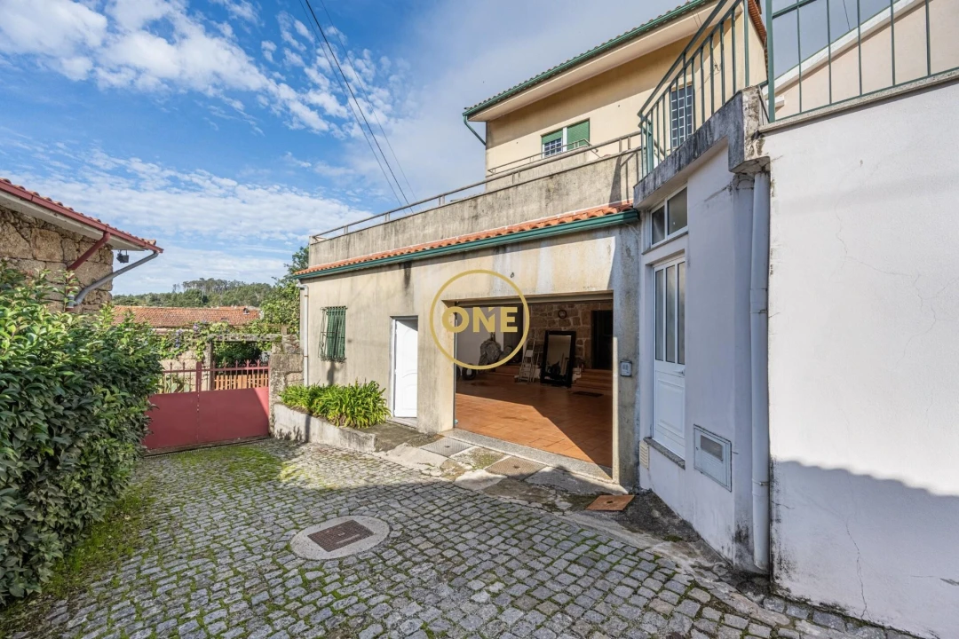 Moradia T3 para Venda em Requião Foto 14