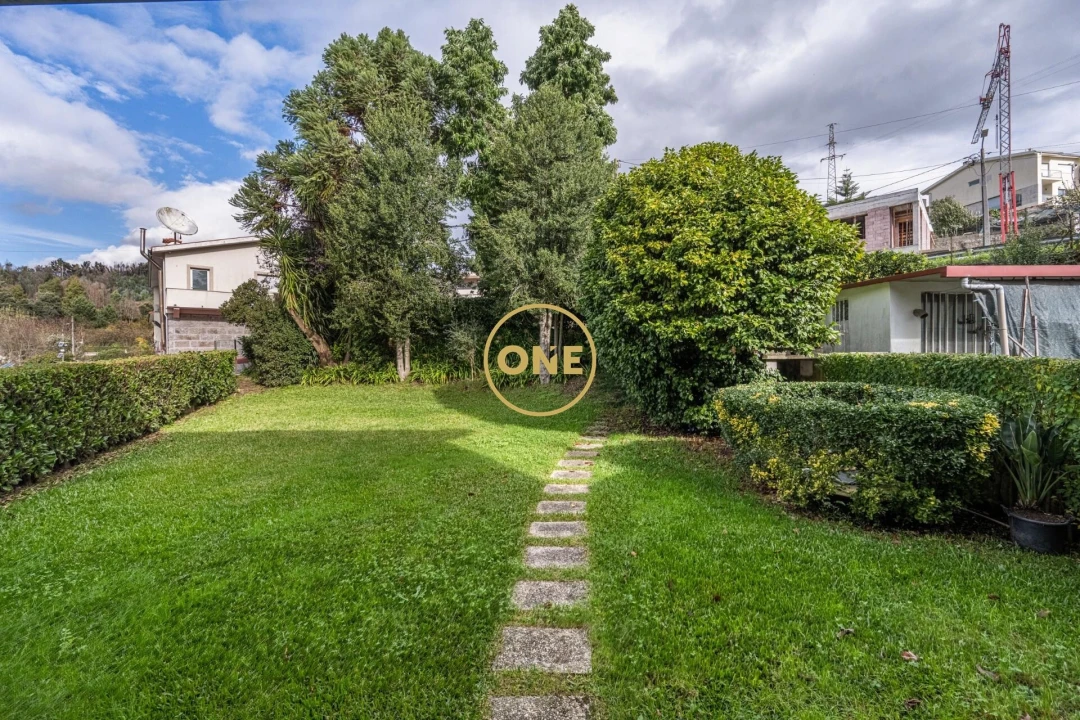 Moradia T3 para Venda em Requião Foto 17