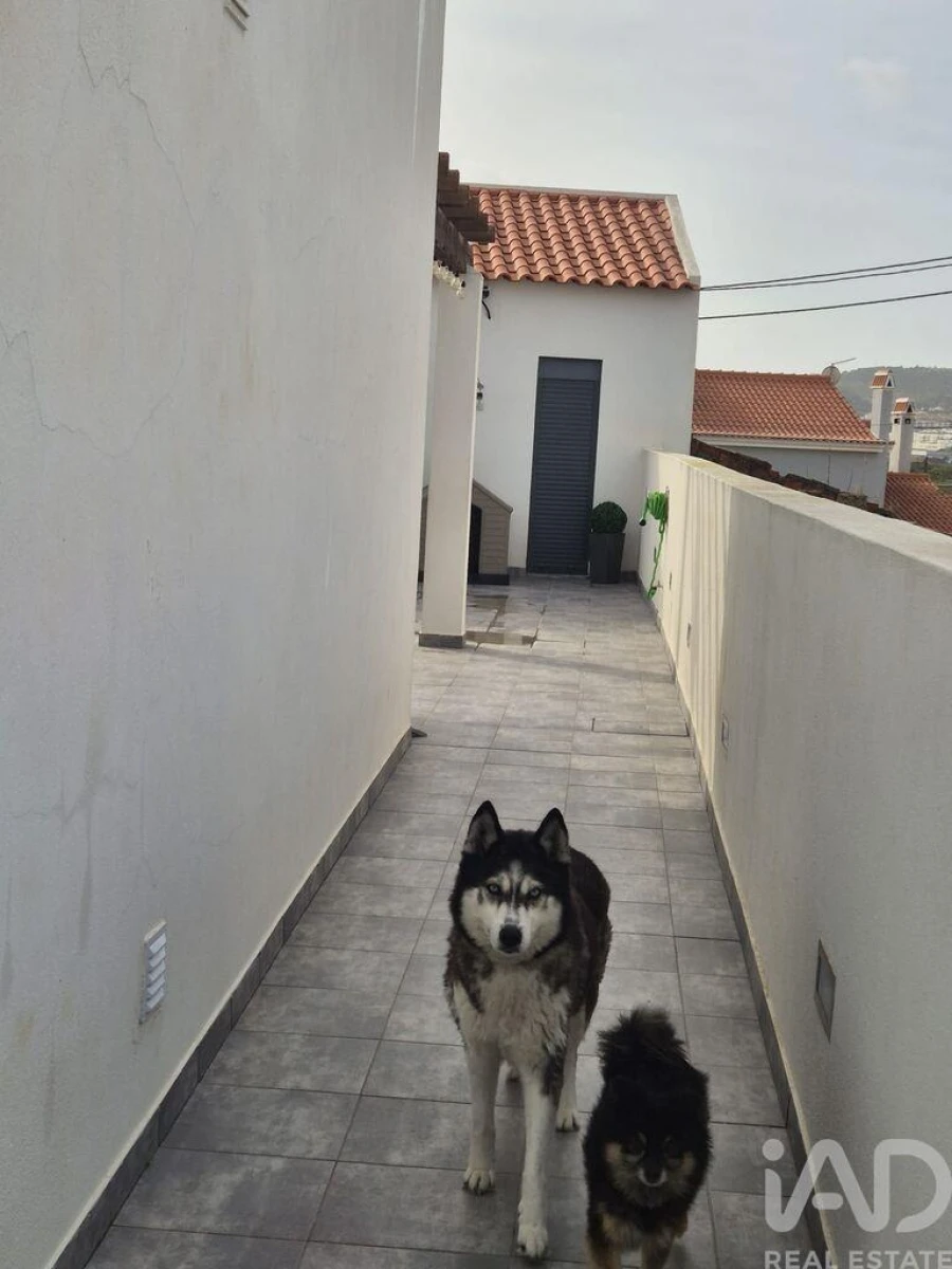 Moradia T2 para Venda em Alenquer (Santo Estêvão e Triana) Foto 9