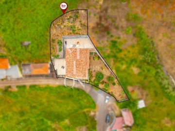Moradia T3 para Venda em Ponta do Pargo
