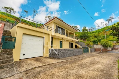 Moradia T3 para Venda em Ponta do Pargo