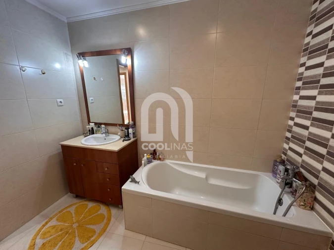 Apartamento T2 para Venda em Amora Foto 16