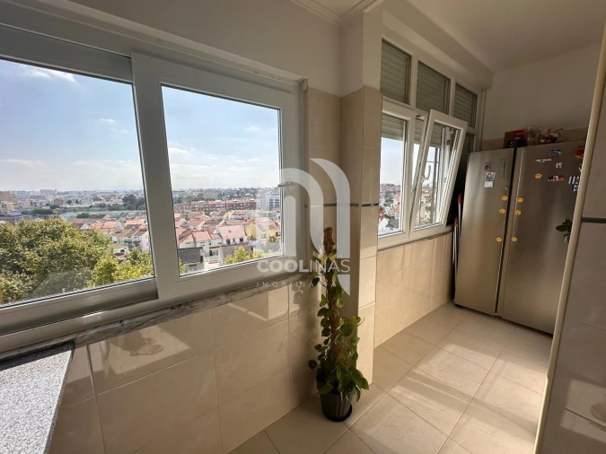 Apartamento T2 para Venda em Amora Foto 3