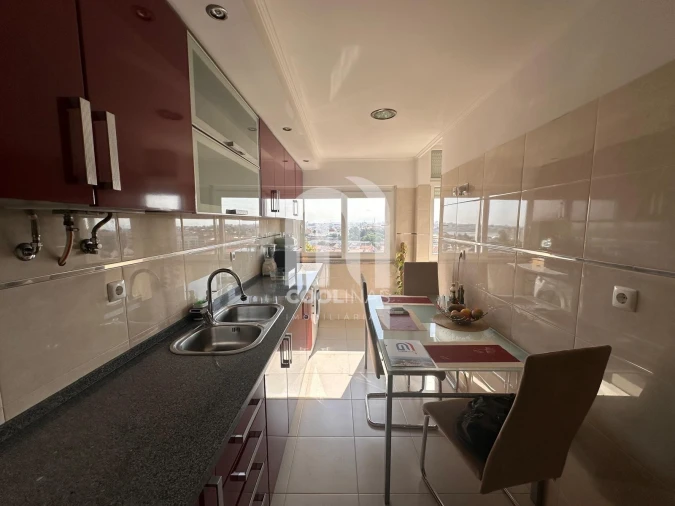 Apartamento T2 para Venda em Amora Foto 11