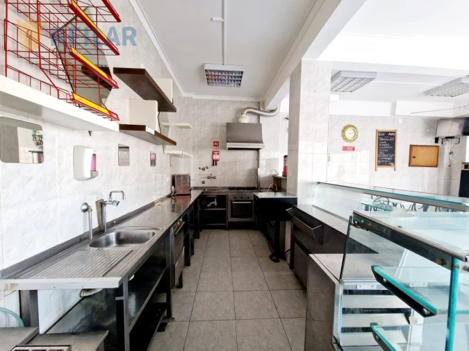 Loja para Venda em Vialonga Foto 6