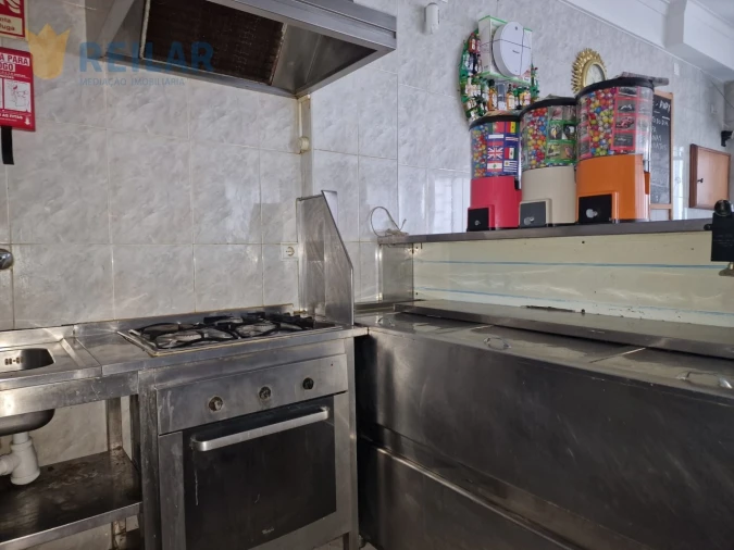 Loja para Venda em Vialonga Foto 10