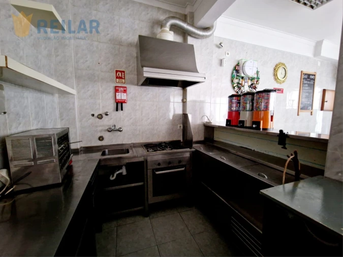 Loja para Venda em Vialonga Foto 11