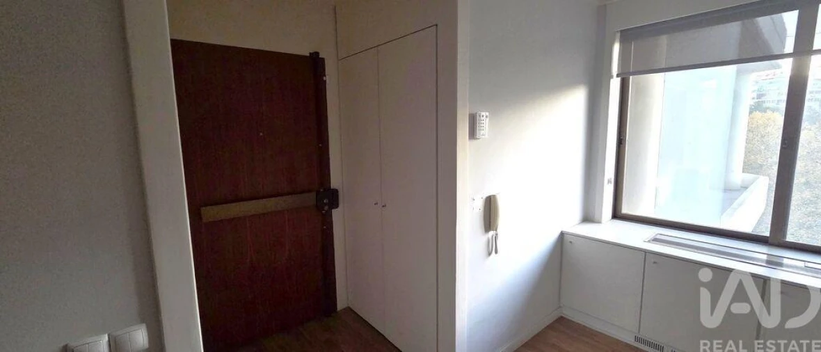 Escritório para Arrendamento em Alvalade Foto 2