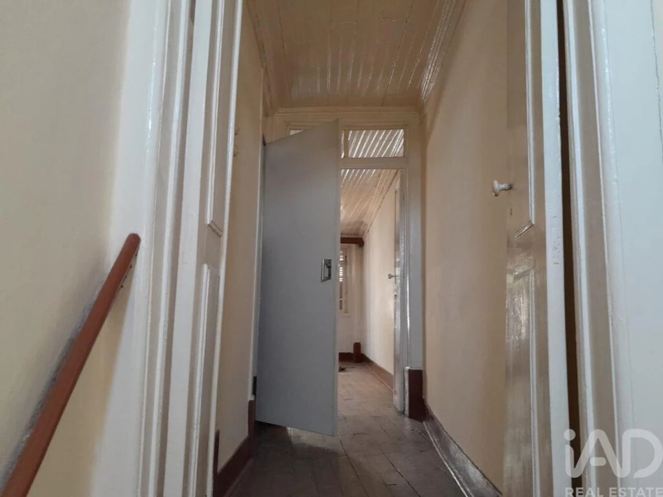 Moradia T3 para Venda em Três Povos Foto 20