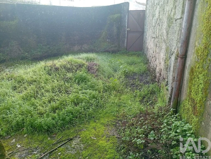 Moradia T3 para Venda em Três Povos Foto 11