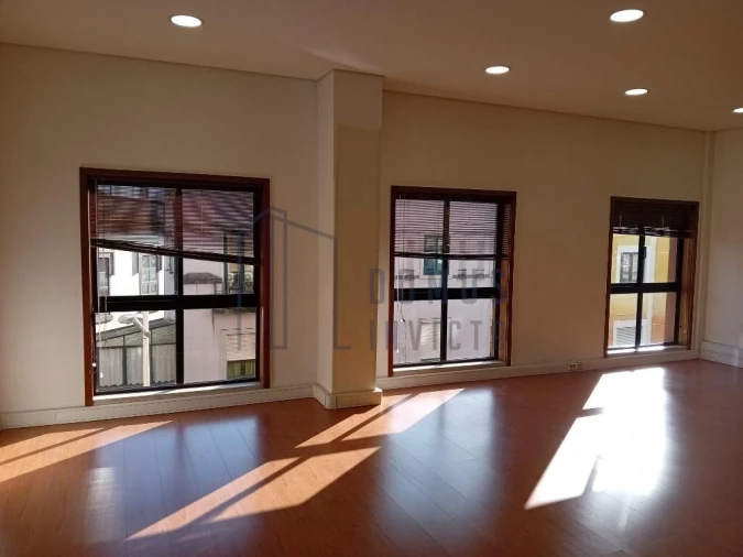 Escritório para Arrendamento em Bonfim Foto 1