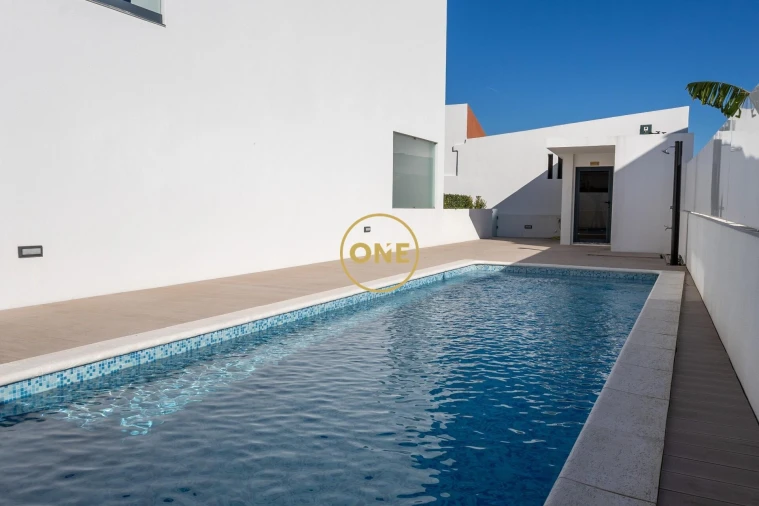 Apartamento T3 para Venda em Loures Foto 1