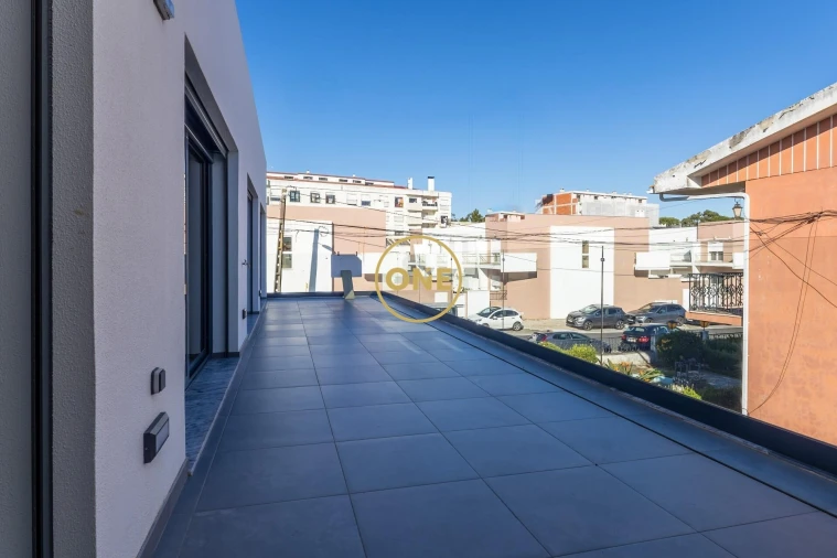 Apartamento T3 para Venda em Loures Foto 9