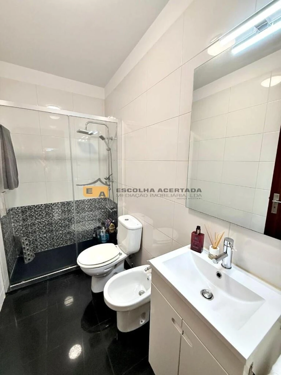 Apartamento T3 para Venda em Cidade da Maia Foto 11