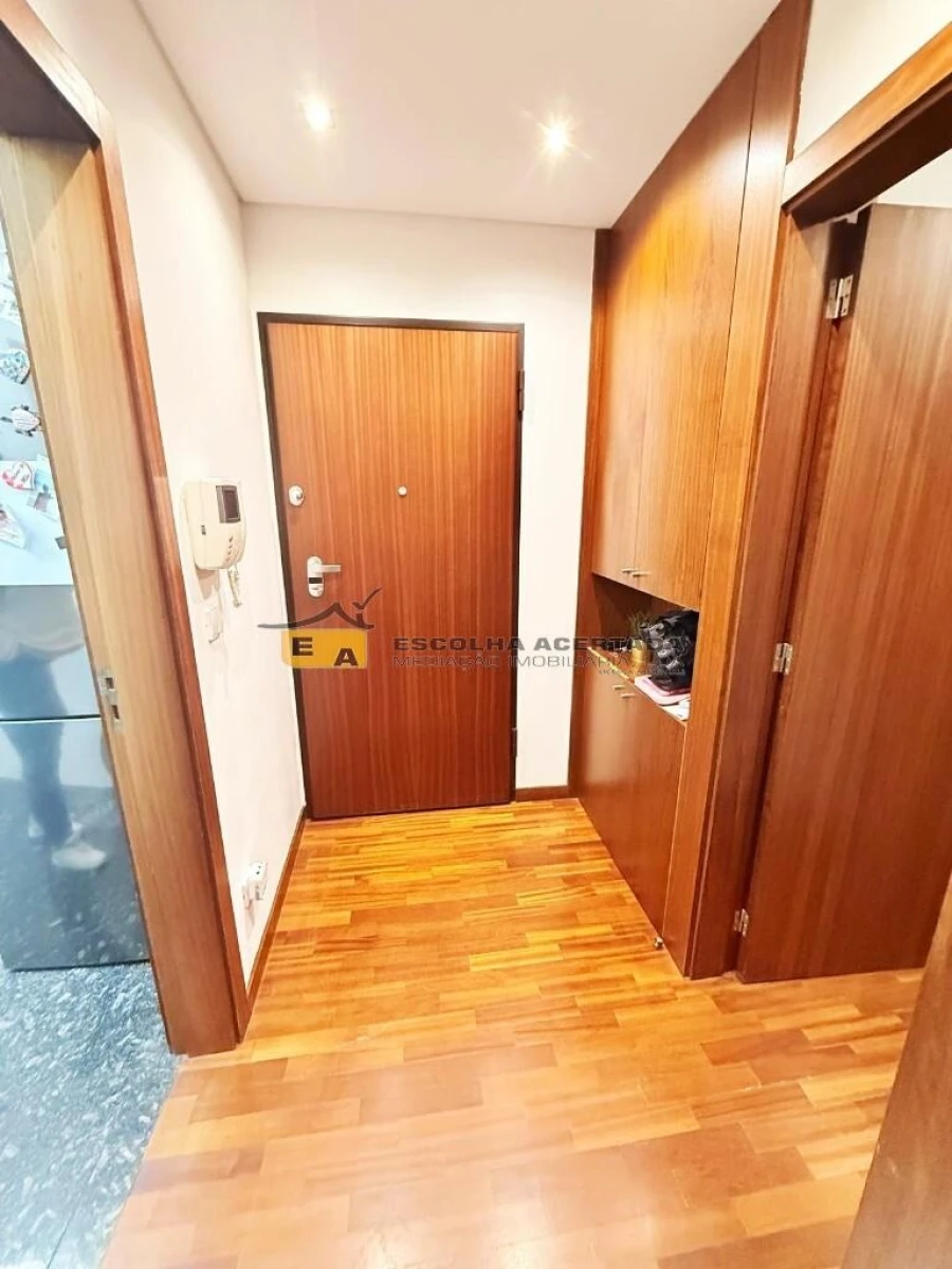 Apartamento T3 para Venda em Cidade da Maia Foto 12