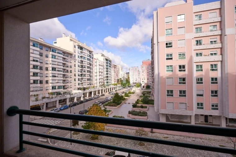 Apartamento T3 para Venda em Lumiar Foto 11