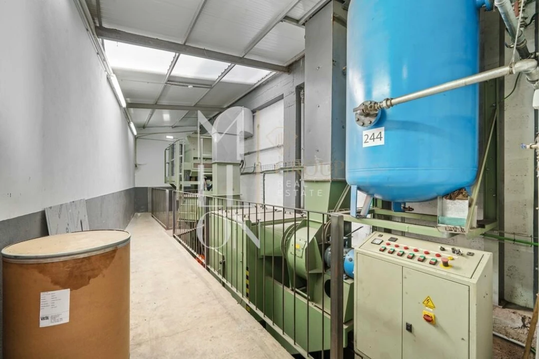 Armazém para Venda em Camacha Foto 68