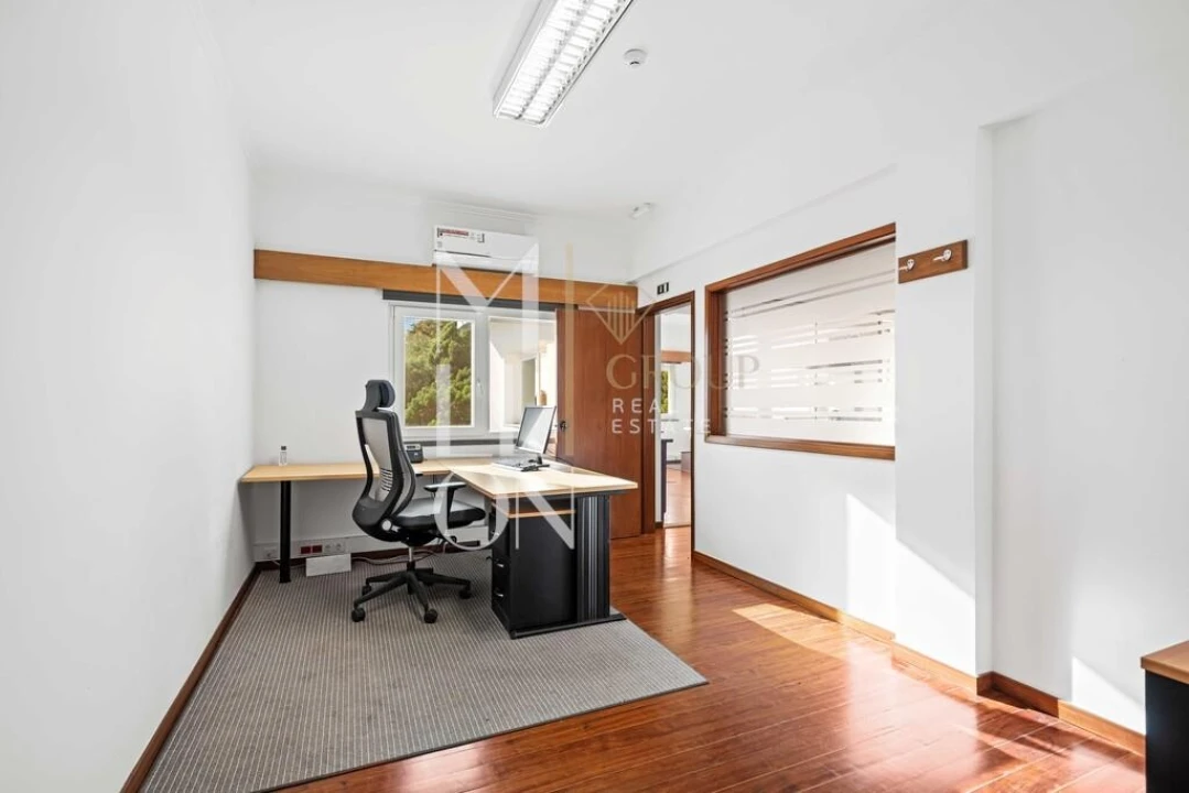 Armazém para Venda em Camacha Foto 25