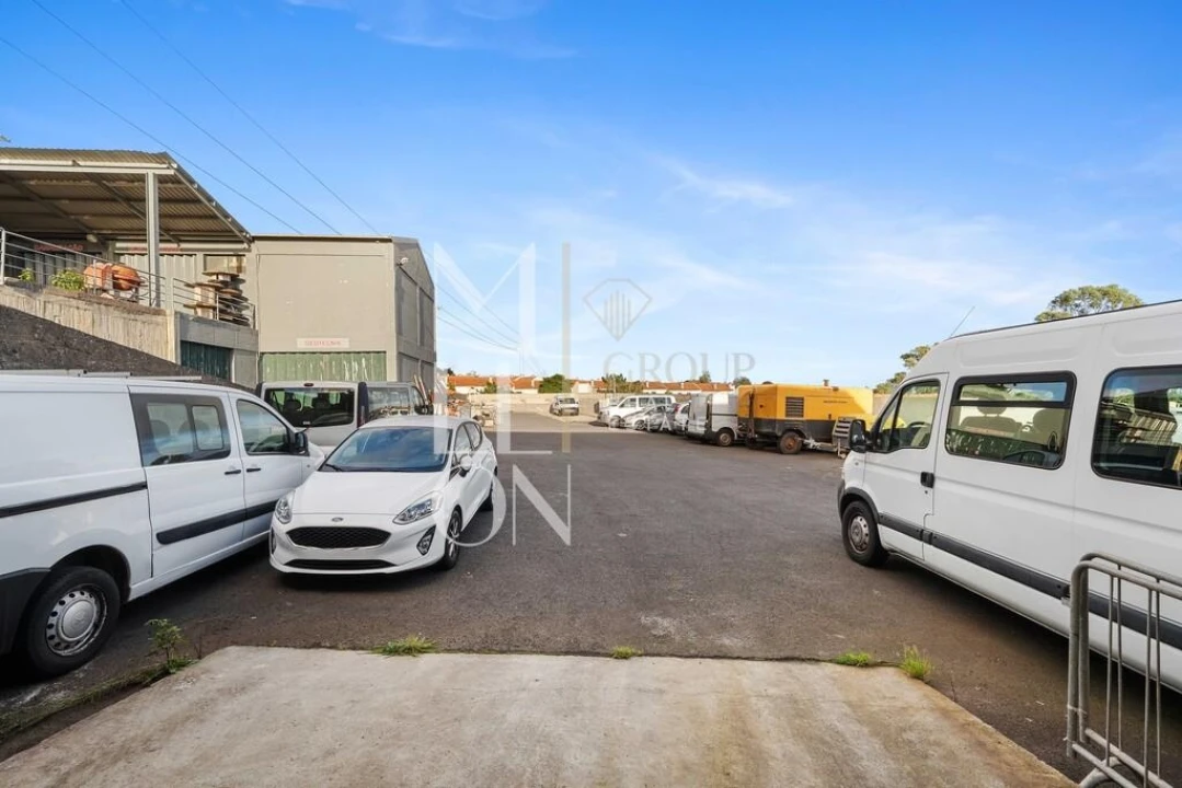 Armazém para Venda em Camacha Foto 89