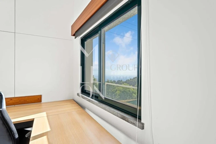 Armazém para Venda em Camacha Foto 45