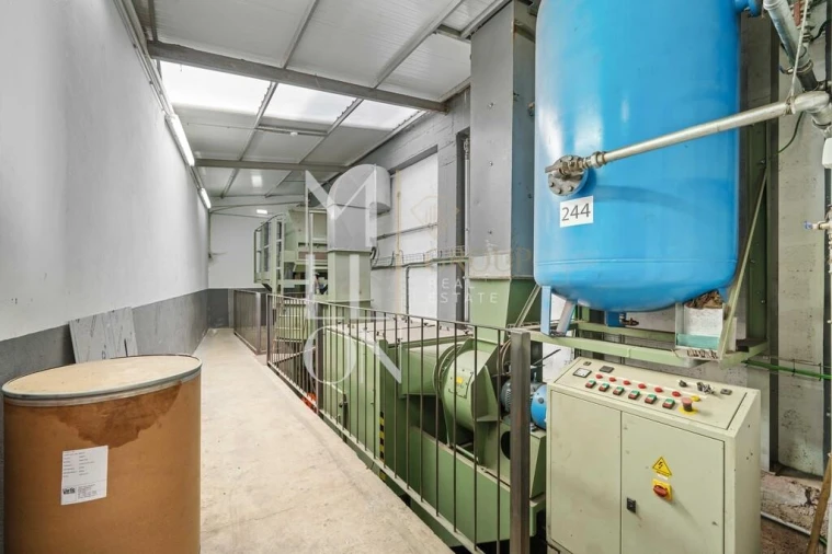 Armazém para Venda em Camacha Foto 68